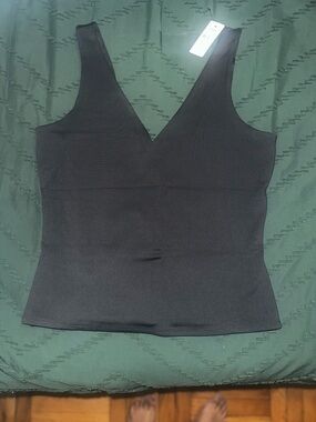 Express Black V-Neck Sleeveless Tank Top